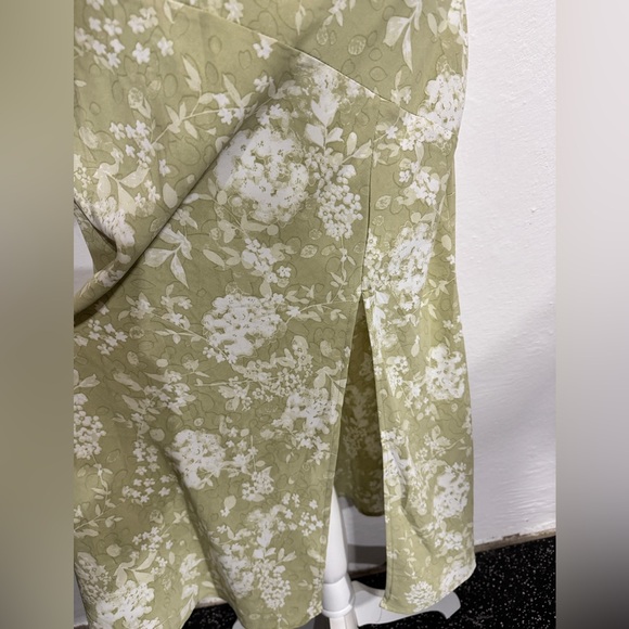 Hello Molly TOTALLY WILD MIDI DRESS OLIVE green size 4 - Picture 6 of 10